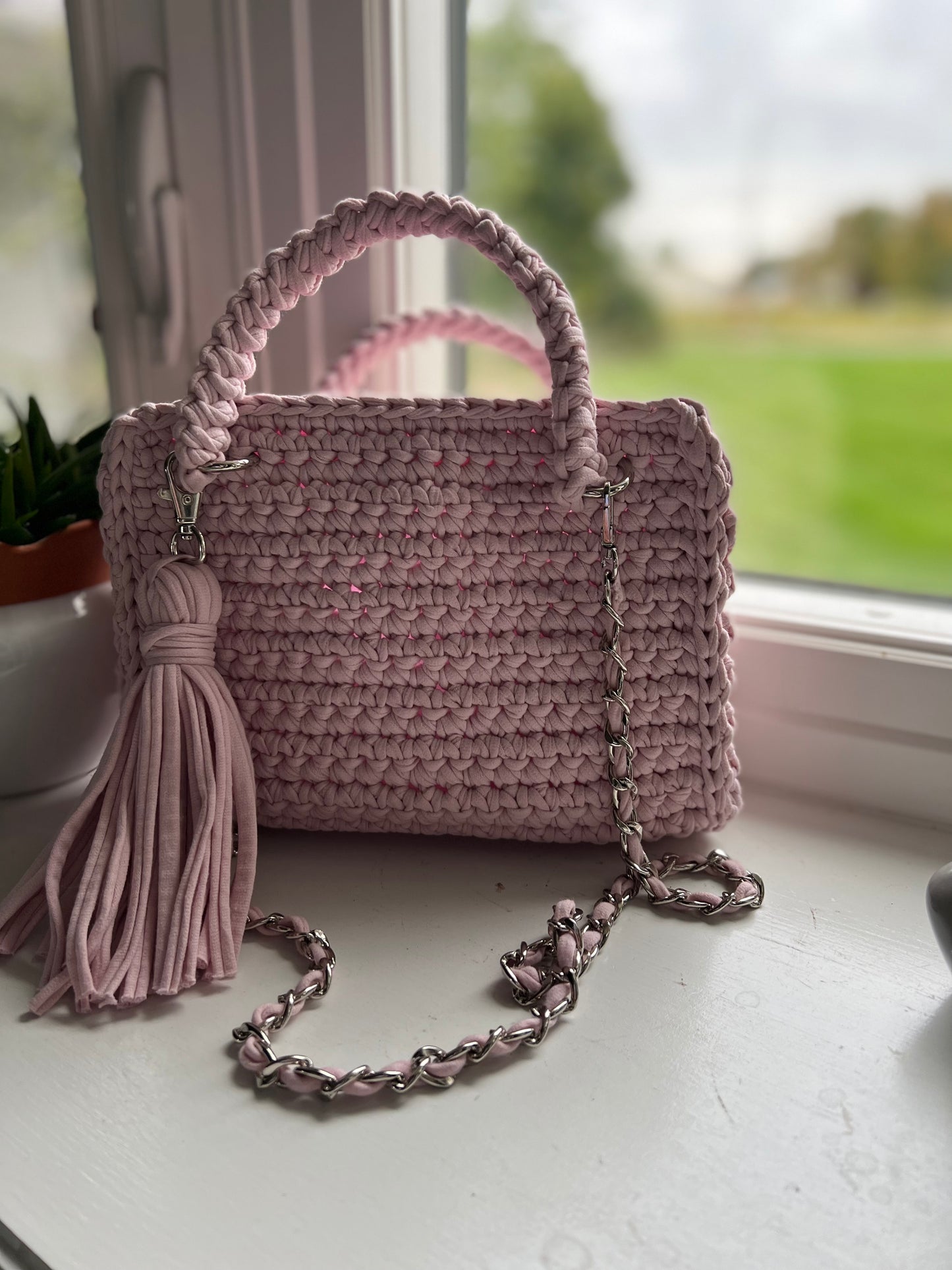 Milan Tote Bag | Handmade Crochet T-shirt Yarn Bag